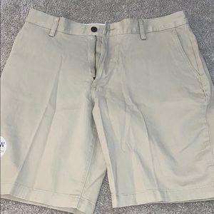 New with tags! Dockers Perfect Short Classic Fit.